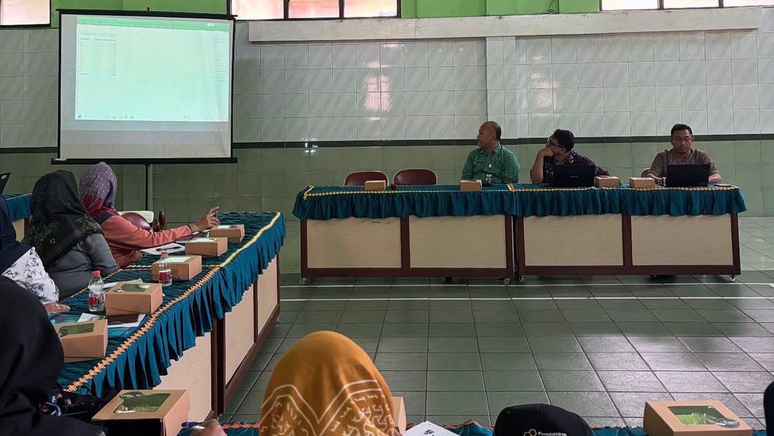 Galeri - Monev Pendataan Lansia